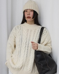 (urban research doors)knit
