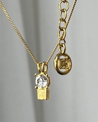 (GIVENCHY) vintage necklace